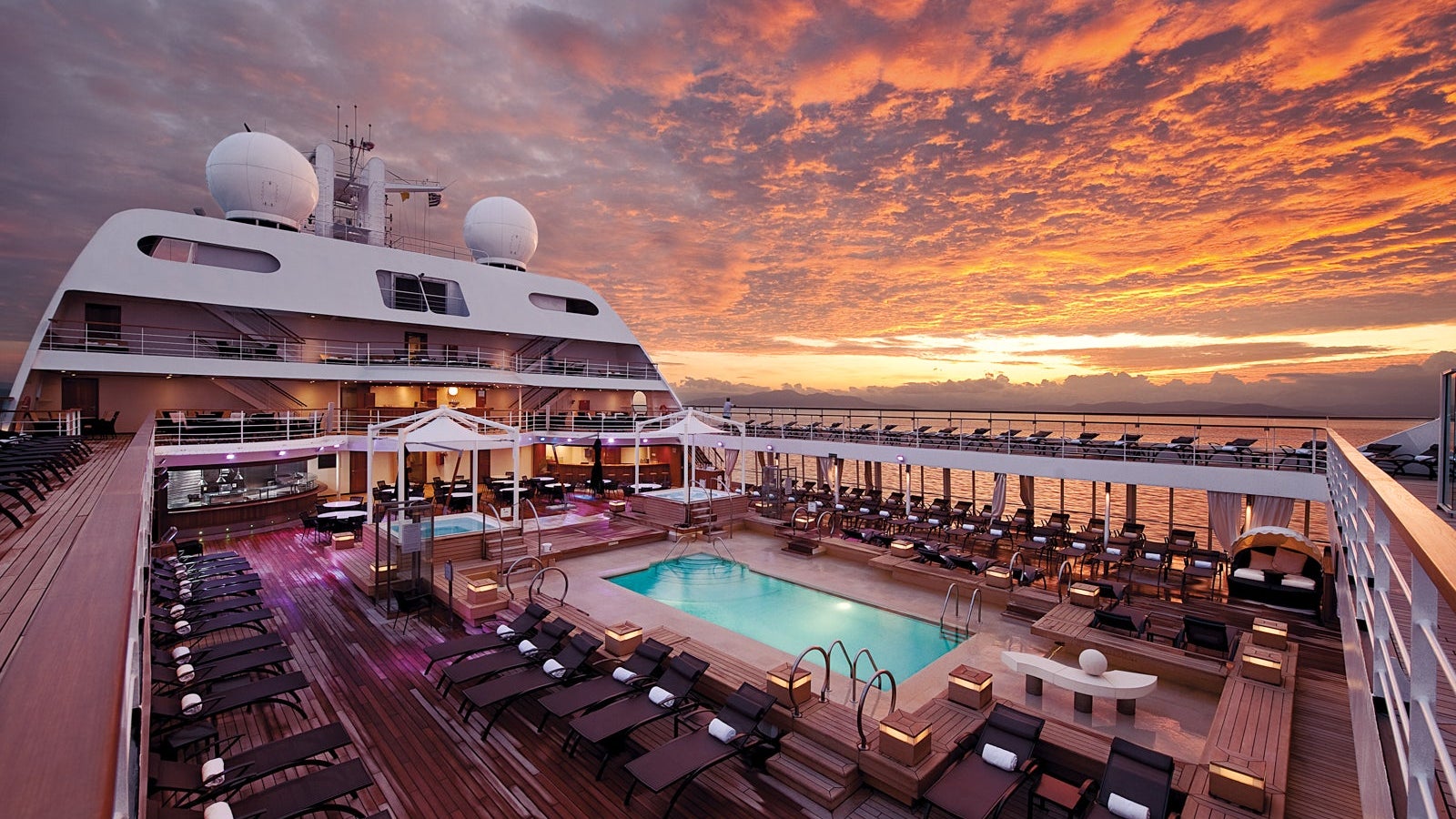 Luxury Cruise Experience